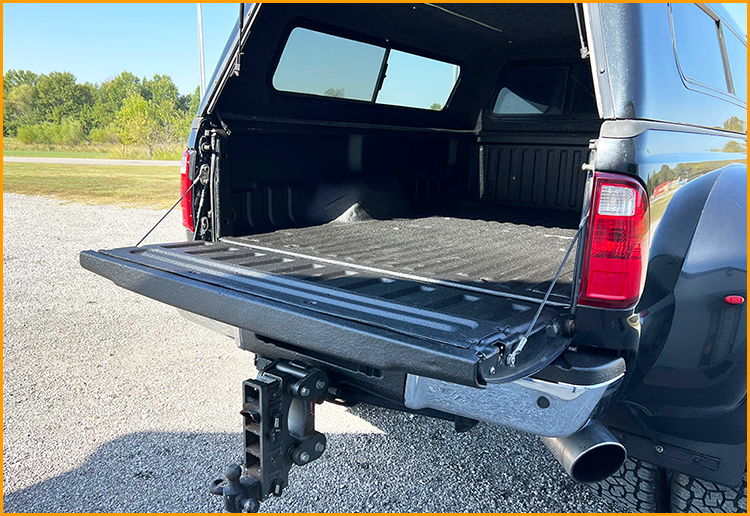 Ford F450 truck bed and tailgate sprayed with GatorHyde DLX.